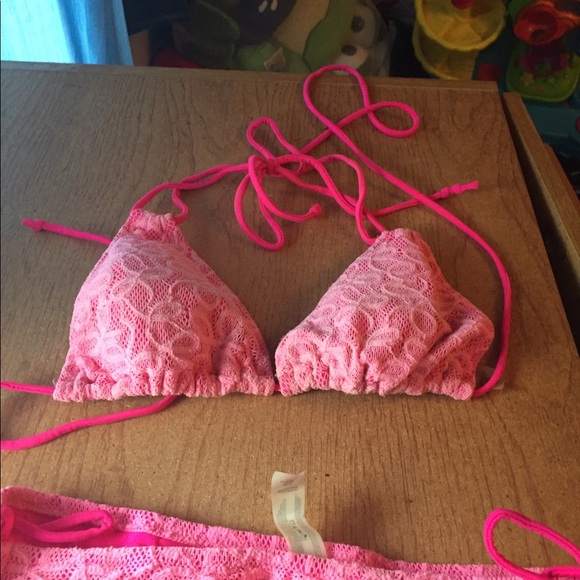 Victoria Secret Bikini TOP Only - Picture 2 of 6